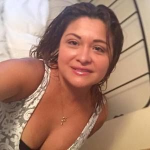 Meet your Posher, Ana