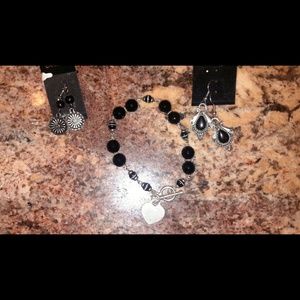 Black Onyx, Sterling Silver Bracelet Heart Charm  *NEW*