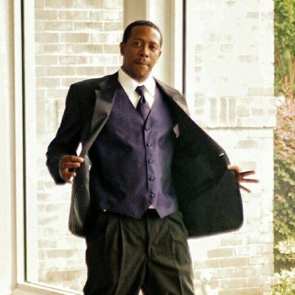 Meet your Posher, Natalie - Picture 2 of 2