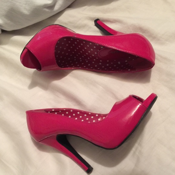 Hot Pink Heels