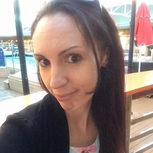 Meet your Posher, Alicia