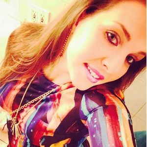Meet your Posher, Danielle