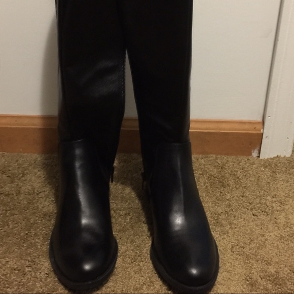 Calvin Klein riding boots - Picture 2 of 4
