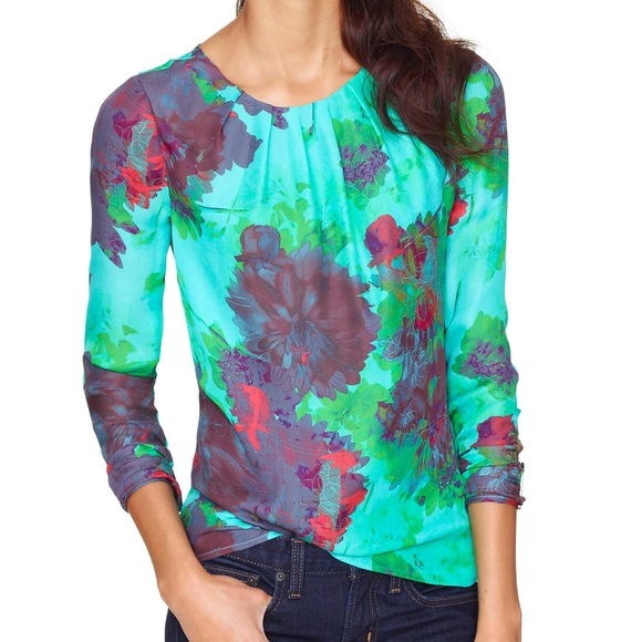 CHIFFON TOP IN HOTHOUSE FLORAL