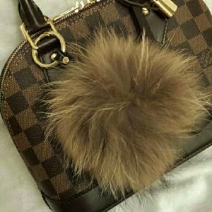 Mocha Pouf Fur Ball Keycharm