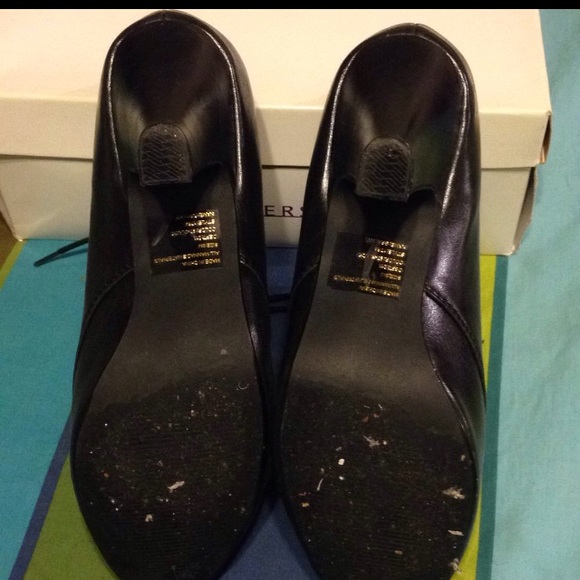 Booties - Picture 4 of 4