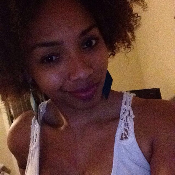 Meet your Posher, Victoria