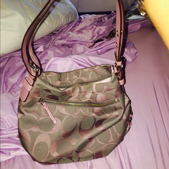 Coach Signature Duffle purse - Picture 1 of 4