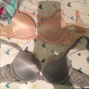 32 B pink bras push-up!!