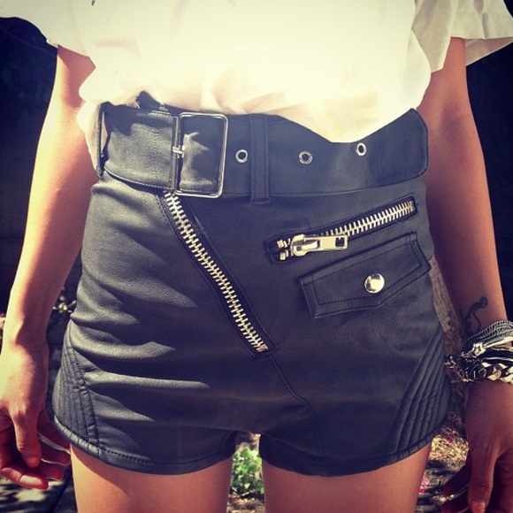 ISO UNIF motor city shorts