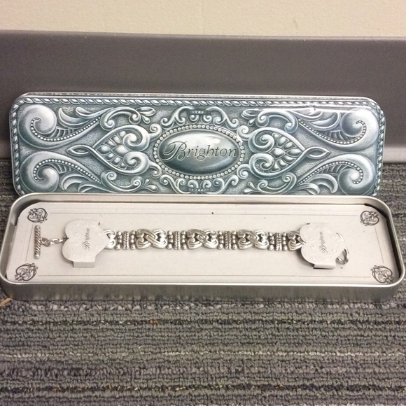 Brighton Bracelet comes with box