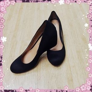 Chinese Laundry Wedges