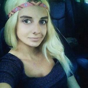 Meet your Posher, Chelsie