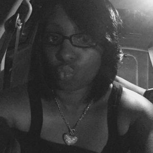 Meet your Posher, Janiquea