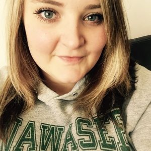 Meet your Posher, Cierra