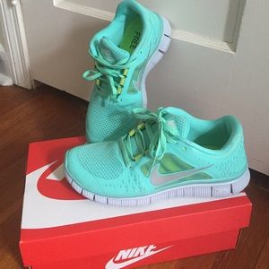Mint Nike Free Runs