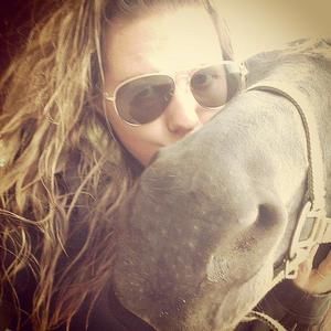 Meet your Posher, Rebekah