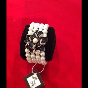 Glass Pearl and Enamel Flower Bracelet
