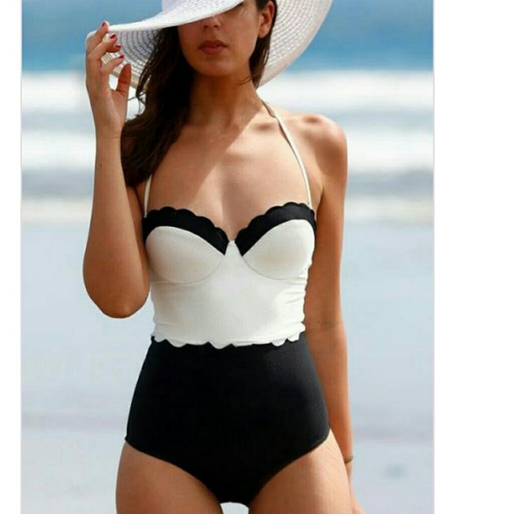 Scalloped black and white bathing suit
