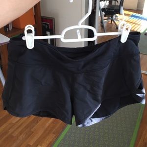 Lululemon workout shorts size 6