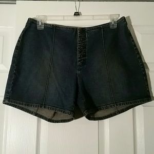 Woman's denim shorts