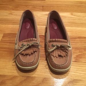 Sperry Top Siders ⛵️