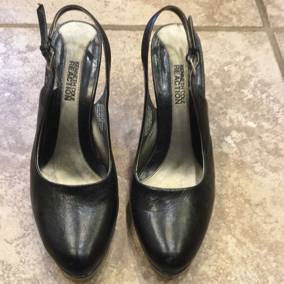 Kenneth Cole Reaction Black Heels - Picture 1 of 3