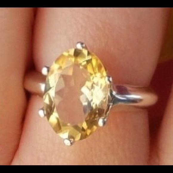 Jewelry - ๐๐ผ Sterling and Citrine Ring ๐ผ๐ Jewelry - ๐๐ผ Sterling and Citrine Ring ๐ผ๐