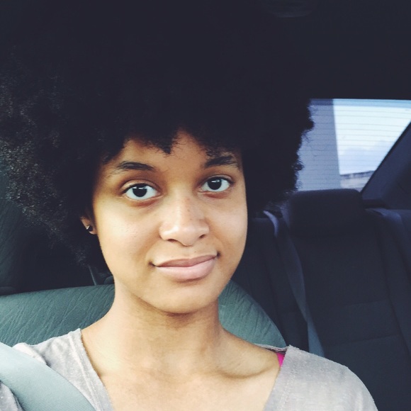 Meet your Posher, Nisha - Picture 1 of 1