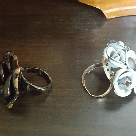 Rose rings - Picture 2 of 2