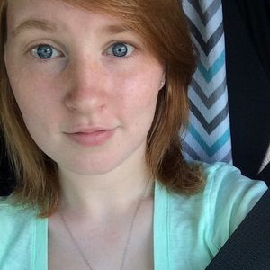 Meet your Posher, Lacey