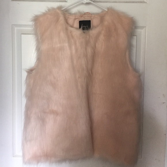 BABY PINK FUR VEST