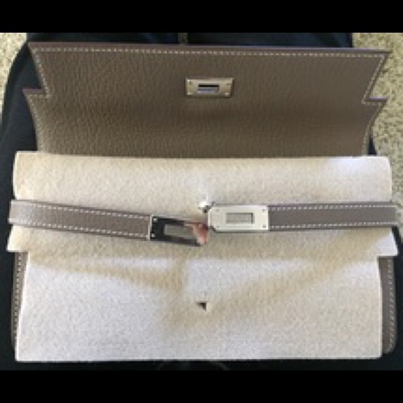 Authentic Hermes Kelly Wallet - Picture 4 of 4