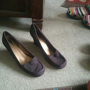 Nine West Brown wedges