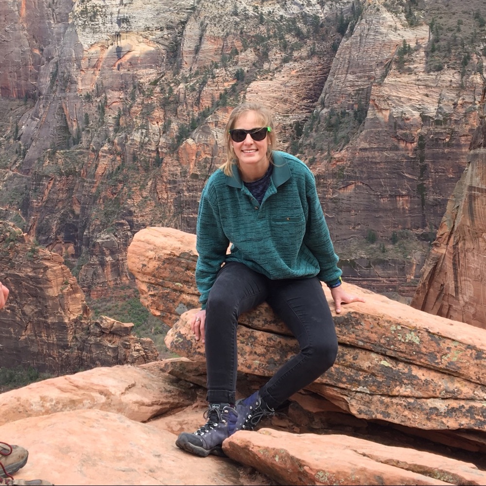 Meet your Posher, Emily