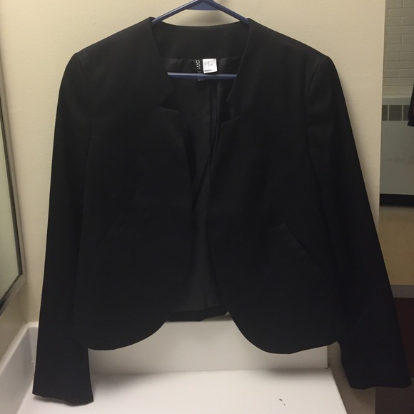 ❌ SOLD ❌ Black blazer - Picture 1 of 3