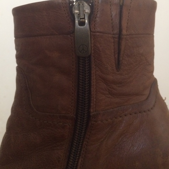 Donald J Pliner Brown Booties - Picture 3 of 3