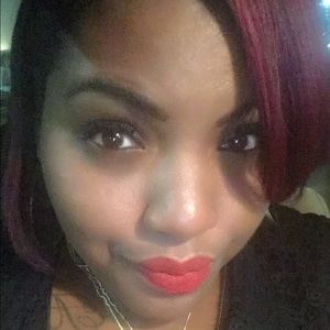 Meet your Posher, Amie