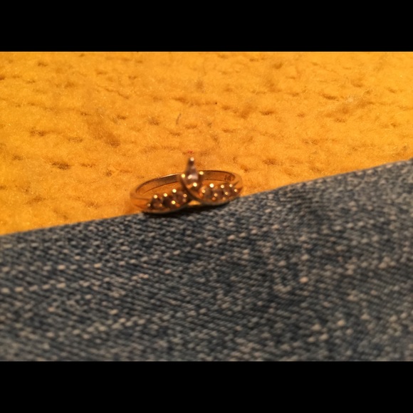 14kt gold diamond ring