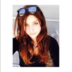 Meet your Posher, Caroline