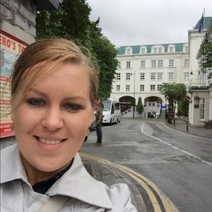 Meet your Posher, Jen