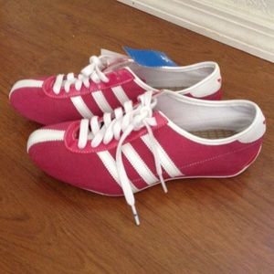 Adidas women's Okapi W suede sneakers