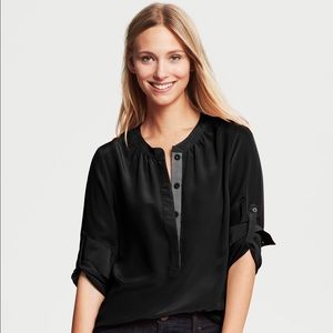 Banana Republic Silk Snap-front Blouse