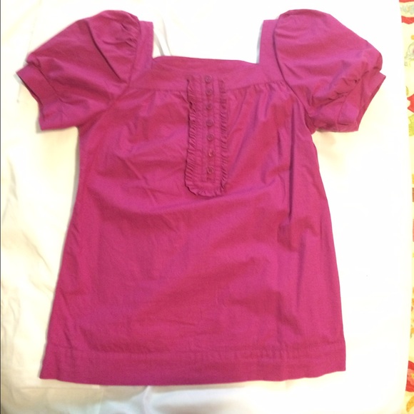 Delias top