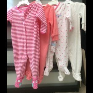 🎀💝3-6 months old Carters Jumpsuits💝🎀