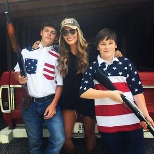 Meet your Posher, Ellen