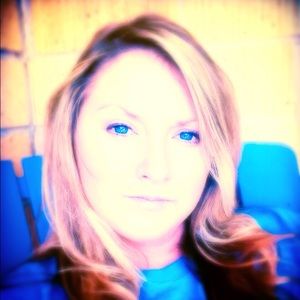 Meet your Posher, Mekail