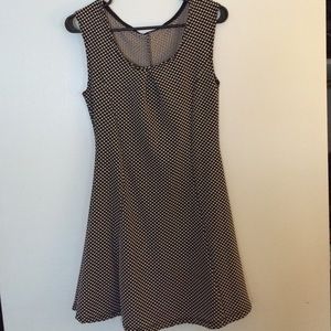 Polka dot semi-casual stretchy dress