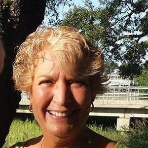 Meet your Posher, Jeanette