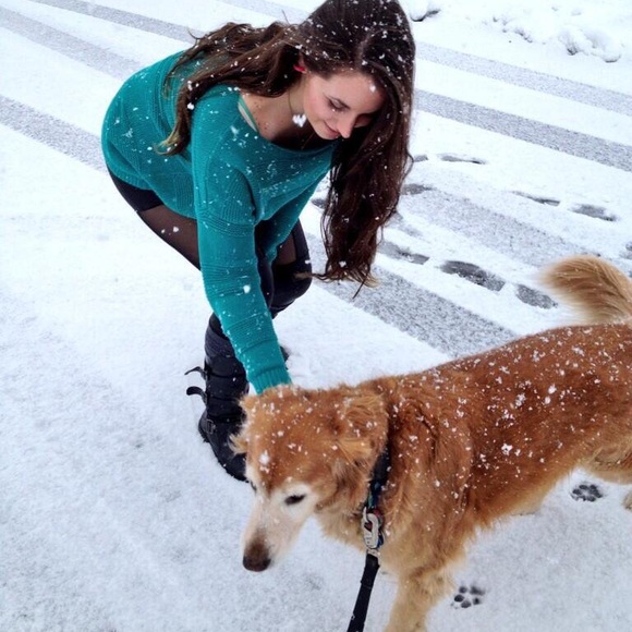 Meet your Posher, Cora - Picture 2 of 3